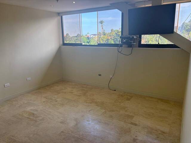 #2 - Oficina para Venta en Caracas - A