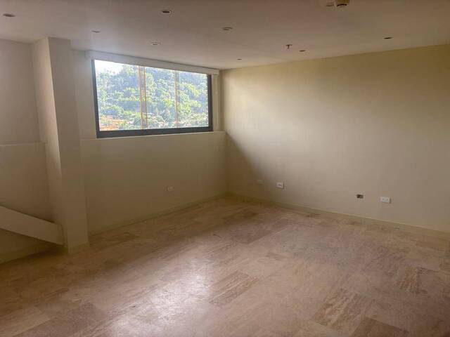#2 - Oficina para Venta en Caracas - A